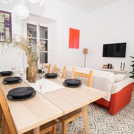 California Apartament Dos De Mayo Севілья Екстер'єр фото