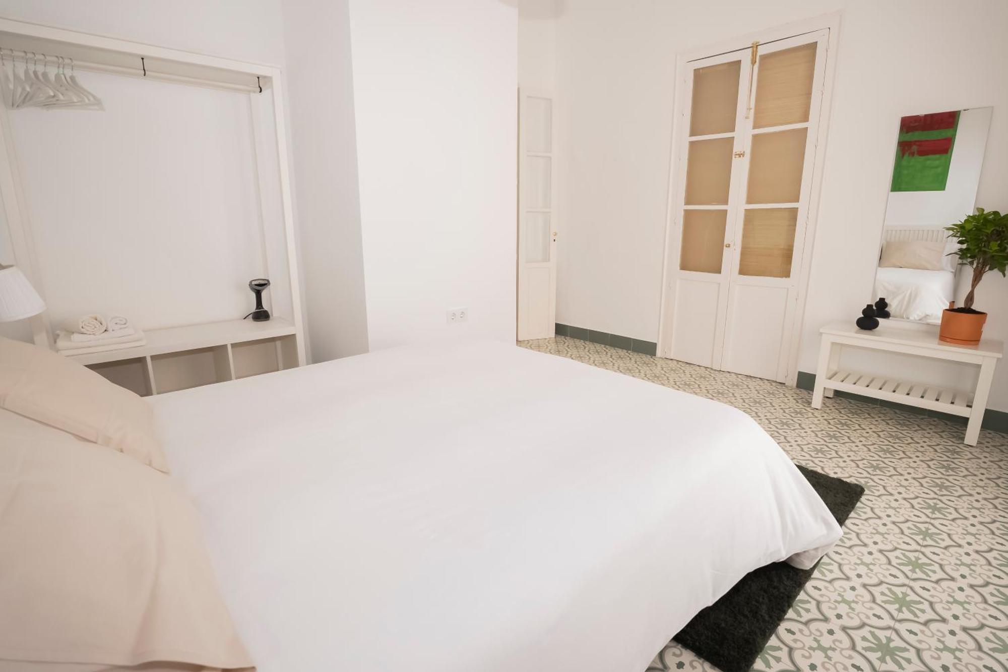 California Apartament Dos De Mayo Севілья Екстер'єр фото